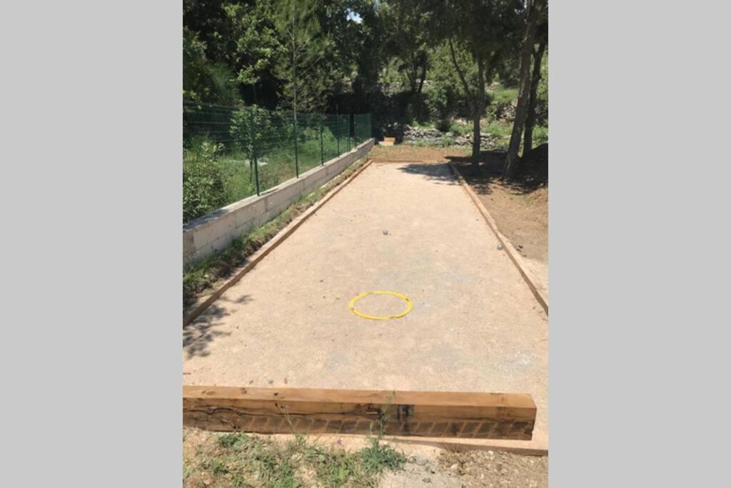 Logement Attenant A Une Villa T2 Avec Terrasse . ベス・シュル・イソル エクステリア 写真