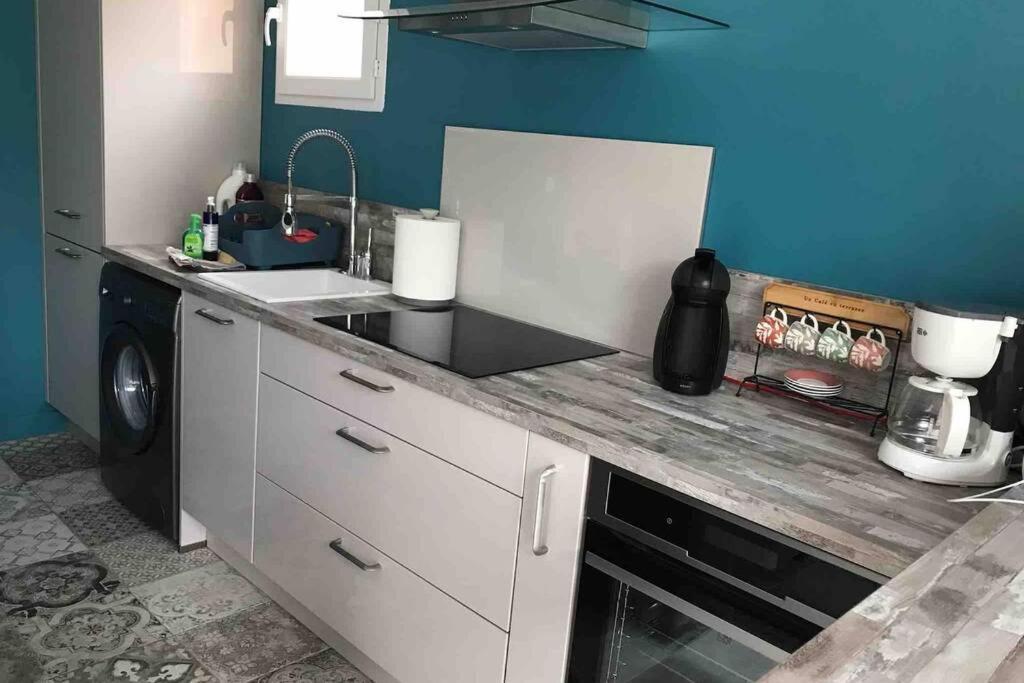 Logement Attenant A Une Villa T2 Avec Terrasse . ベス・シュル・イソル エクステリア 写真